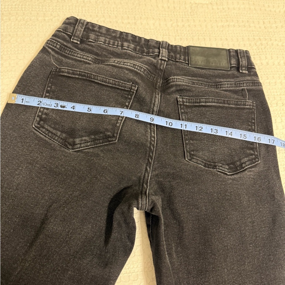 Elegant Black Straight Leg Women's Jeans - Picture 4 of 11